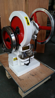 TIANHE TDP-1.5T Single Punch Tablet Press Machine 3600 compresse all' ora fornitore