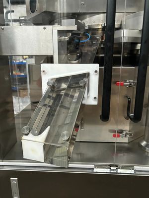 Full Automatic High Speed Tablet Press with 462000 PCS/H Capacity and 100kN Main Pressure fornitore