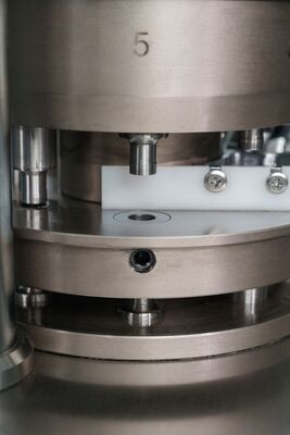 TIANHE 5/7/9 Round  Shape Cleaning Effervescent Lab Tablet Press Machine fornitore